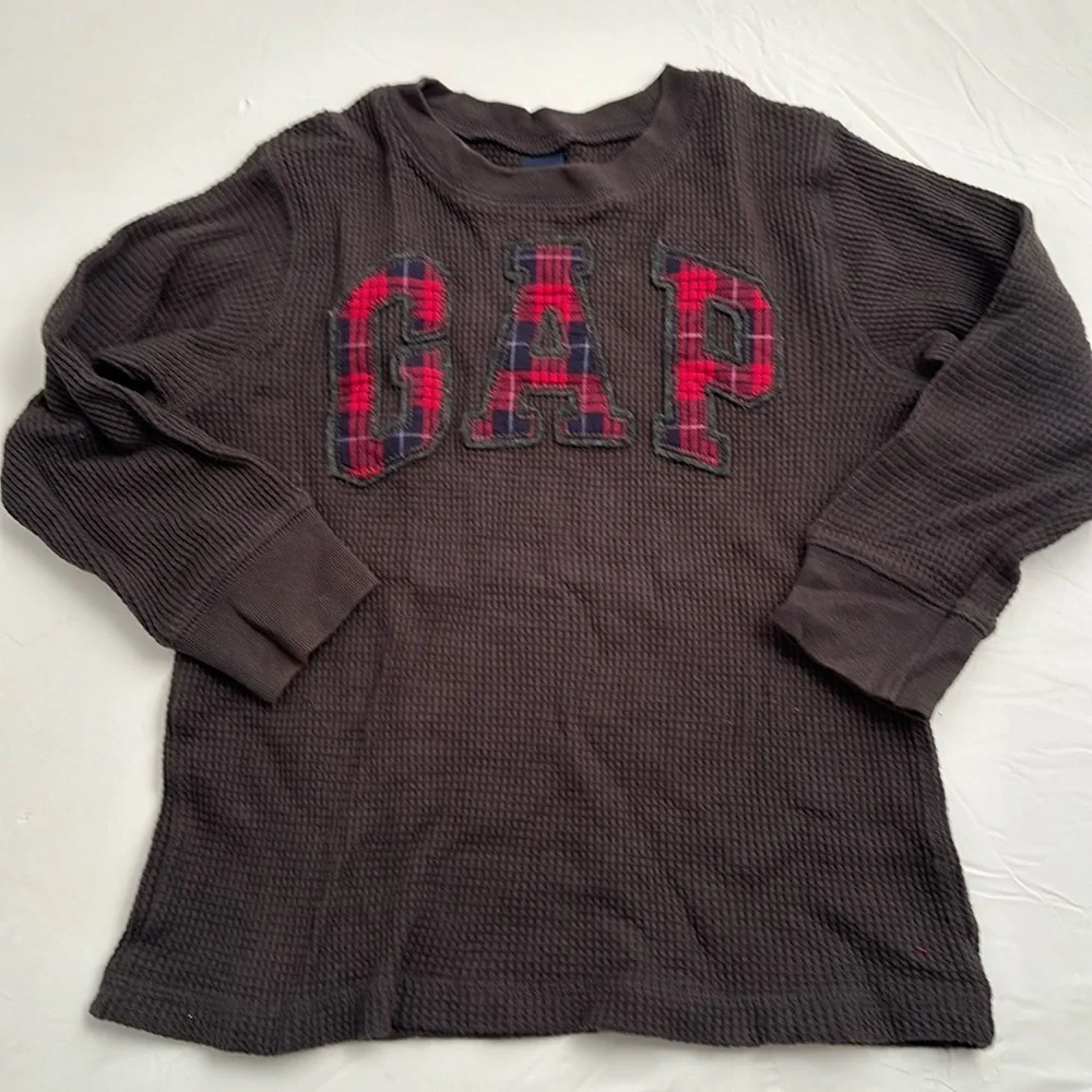Gap dark gray red navy blue plaid sewn on logo long sleeve waffle knit thermal